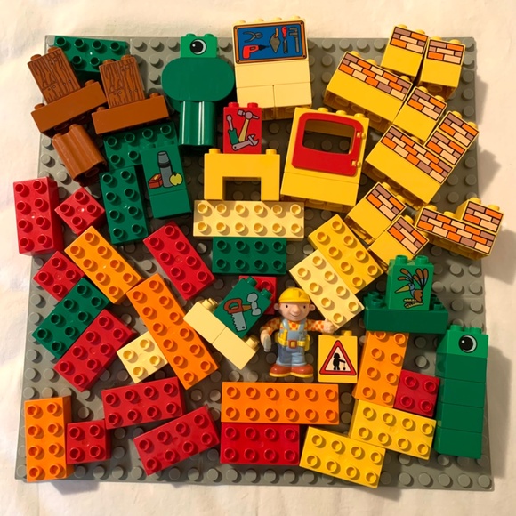 Vintage Lego Duplo Bob The Builder 75 Pieces With Large Building Plate - Picture 2 of 15